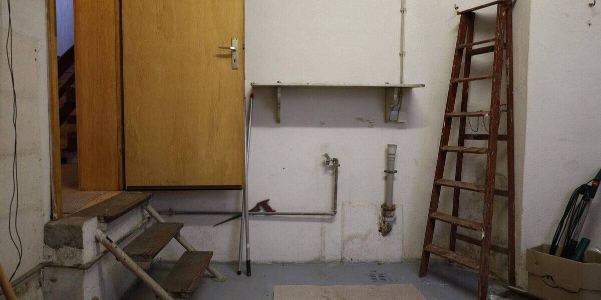 Reihenendhaus Niederheimbach - 7 Zimmer, 139 m&sup2;, 149.000&euro; | Angebot:26932098