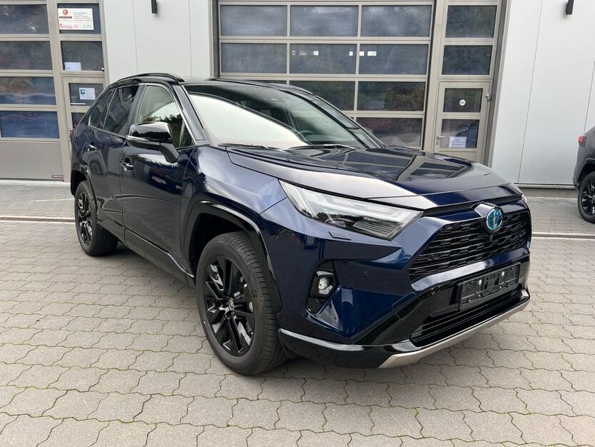 Toyota RAV 4 11.900 km 39.390 € Kiel 24109