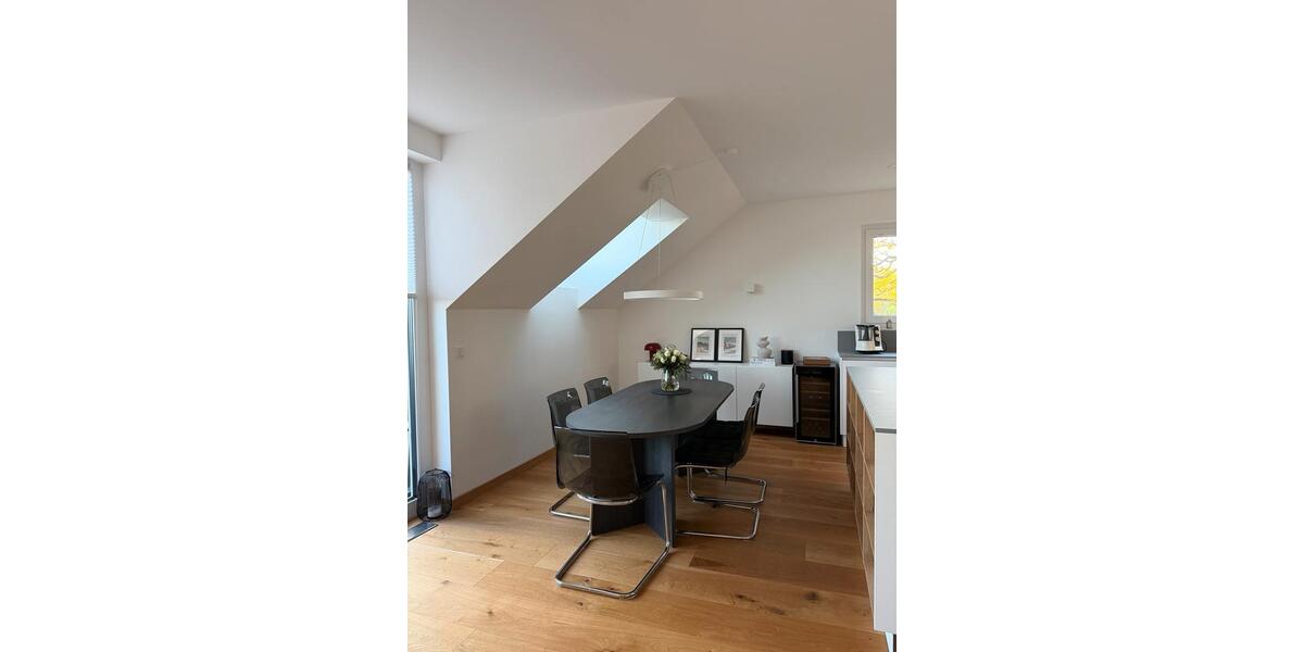 Etagenwohnung Isernhagen - 2.5 Zimmer, 84 m&sup2;, 1.598&euro; | Angebot:26375696