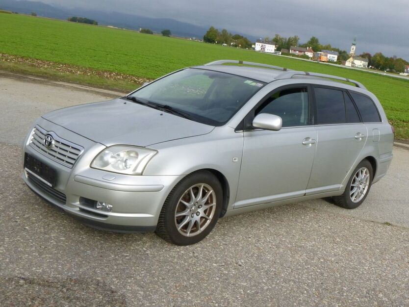 Toyota Avensis 287.206 km 1.290 € Plattling 94447