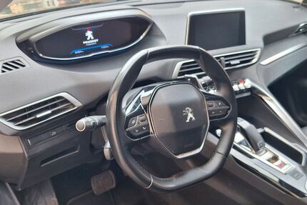 Peugeot 3008 95.000 km 17.500 € Halle 06112