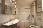 *Ruhig gelegene MaisonetteWohnung mit Balkon, Terrasse & Gartenzugang*
