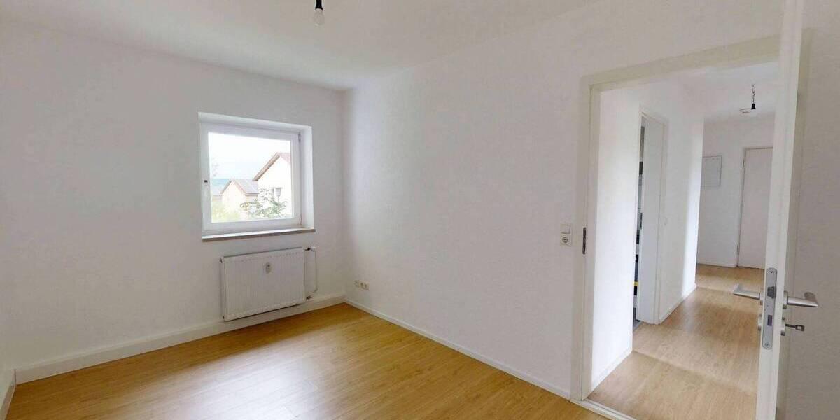 Etagenwohnung Roding Kienholz - 4 Zimmer, 88 m&sup2;, 730&euro; | Angebot:26797779