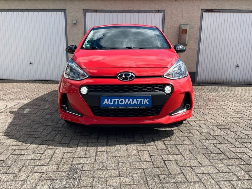 i10