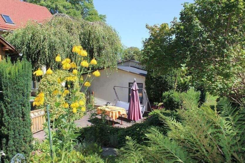 Großes EFH (oder Mehrfamilienhaus) in einem Ortsteil von Dipps!