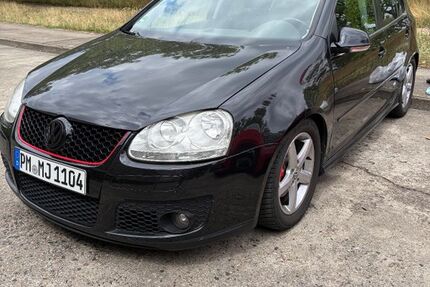 VW Golf 222.000 km 3.000 &euro; Brandenburg 14772