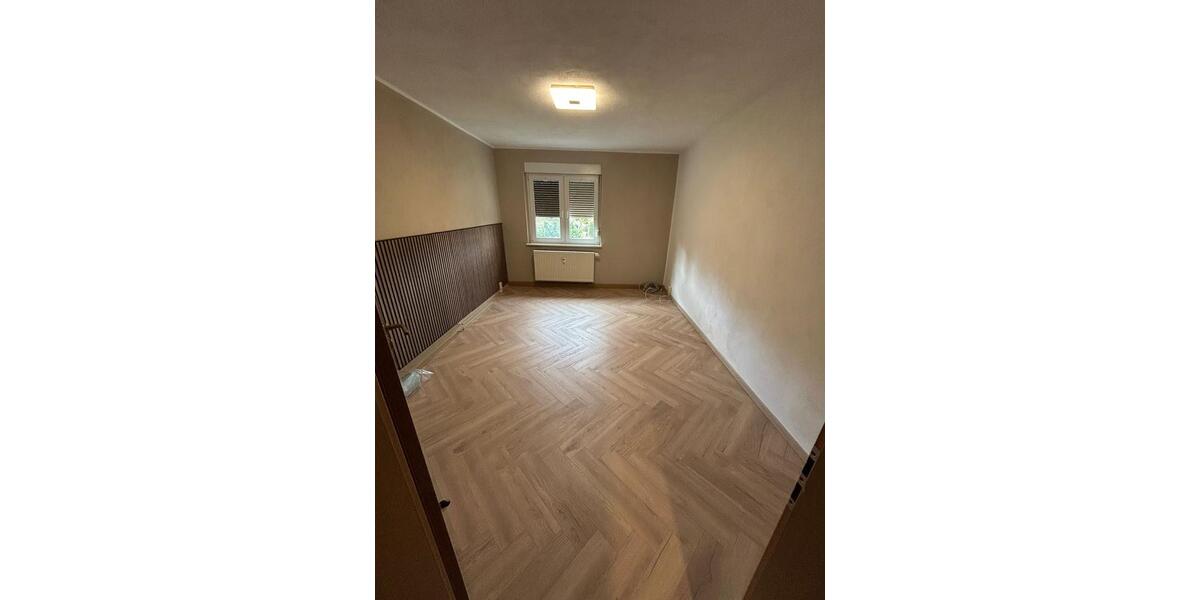 Etagenwohnung Sangerhausen - 4 Zimmer, 81 m&sup2;, 80.000&euro; | Angebot:26763912