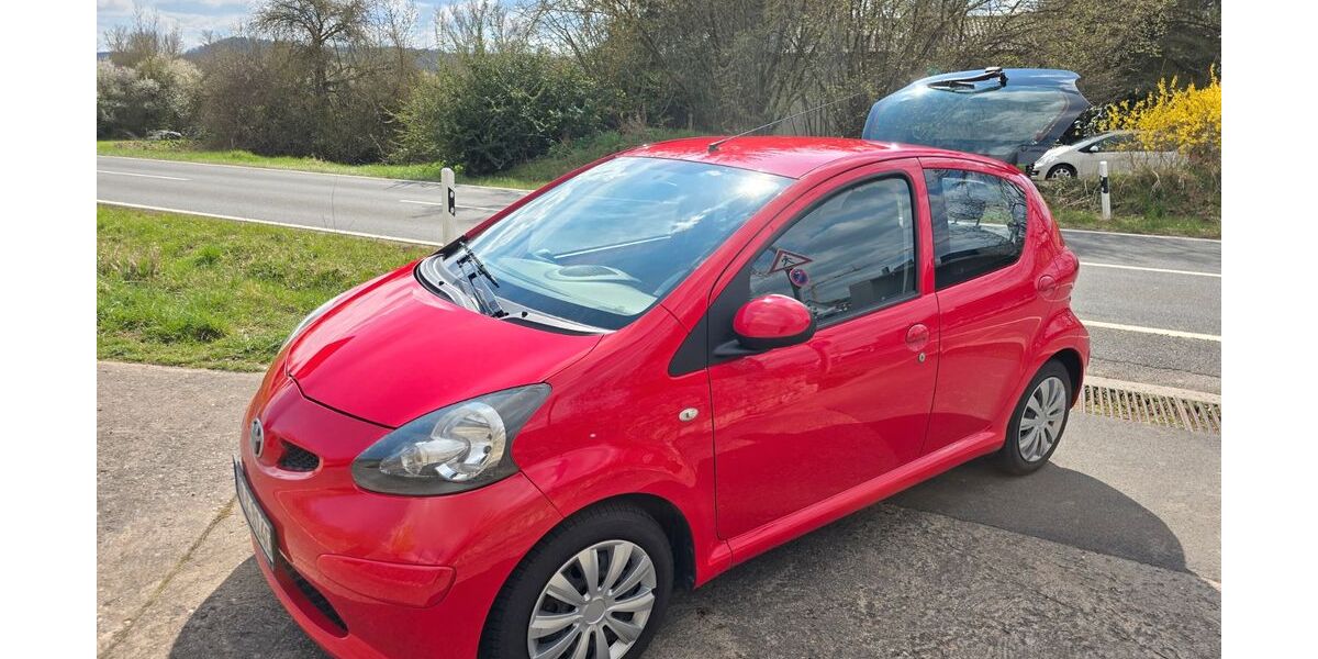 Toyota Aygo (X) 164.000 km 3.000 &euro; Randersacker 97236