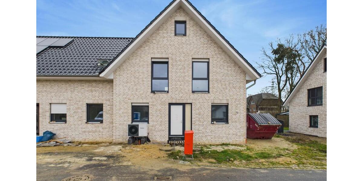 Moderne Doppelhaushälfte mit guter Lage 5 zimmer