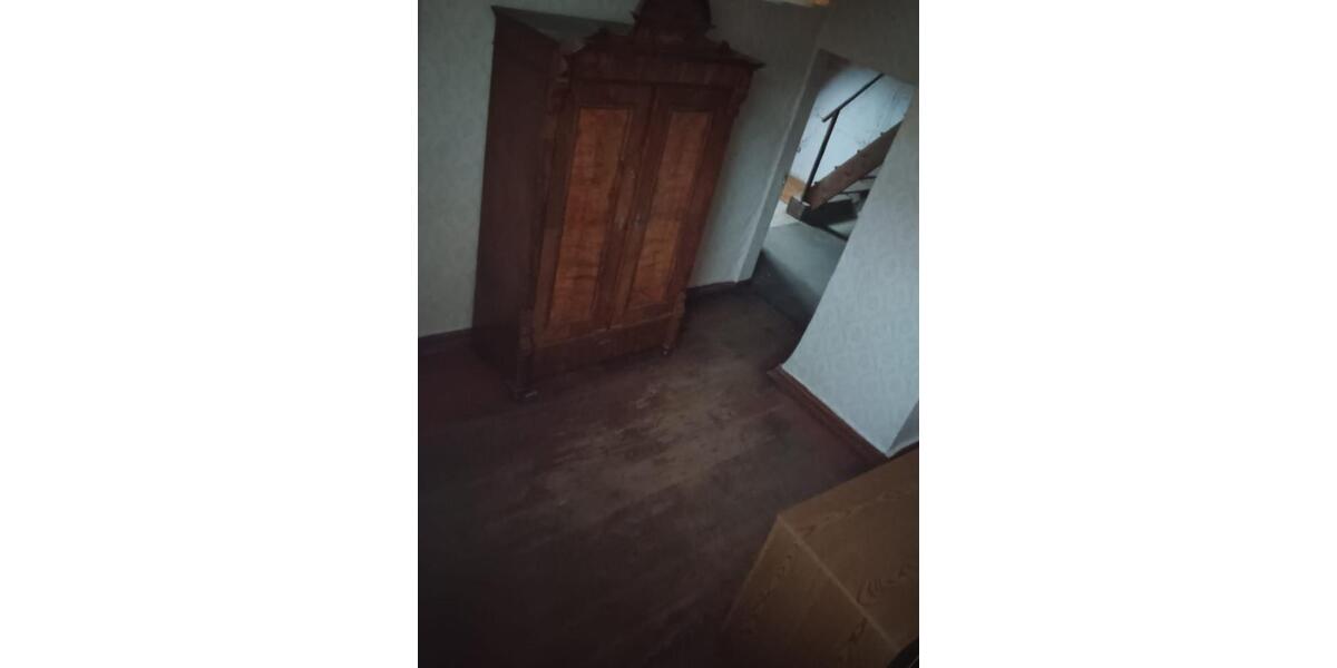 Mehrfamilienhaus, Wohnhaus Sangerhausen - 8 Zimmer, 200 m&sup2;, 60.000&euro; | Angebot:26310540