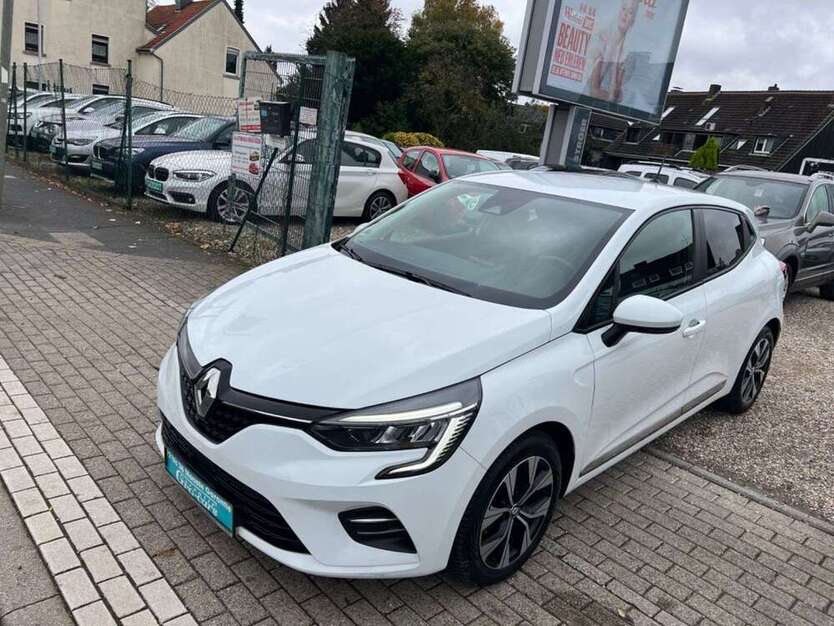 Renault Clio 39.000 km 11.999 € Essen 45359
