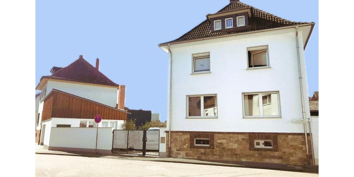 Großzügiges Einfamilienhaus und Nebengebäude 6 zimmer