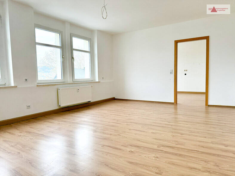 Zimmer Geyer - 3 Zimmer, 92 m&sup2;, 520&euro; | Angebot:26219753
