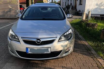 Opel Astra 197.000 km 4.240 € Guldental 55452