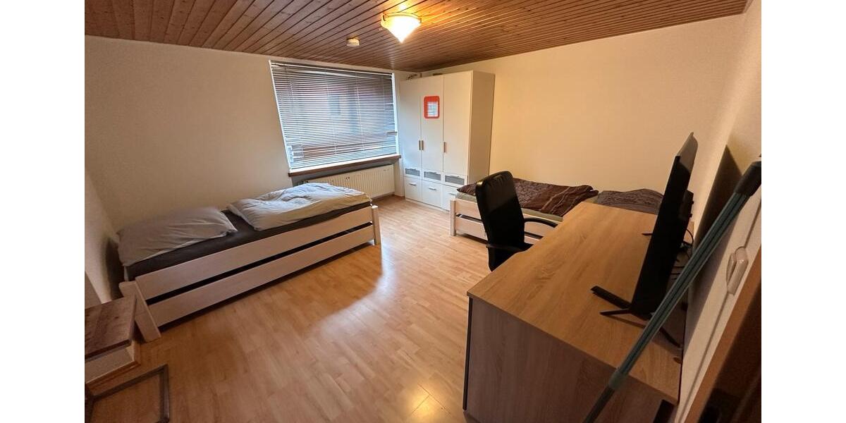 Einfamilienhaus Würzburg Steinbachtal - 8 Zimmer, 280 m&sup2;, 1.800&euro; | Angebot:24536882
