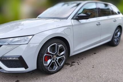 Skoda Octavia 77.500 km 22.900 &euro; Grünhain-Beierfeld 08344