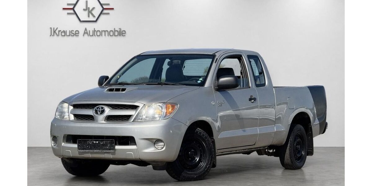 Toyota Hilux 235.803 km 7.140 &euro; Hammah 21714