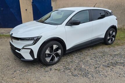 Renault Megane E-TECH 59.200 km 16.990 &euro; Lauchhammer 01979