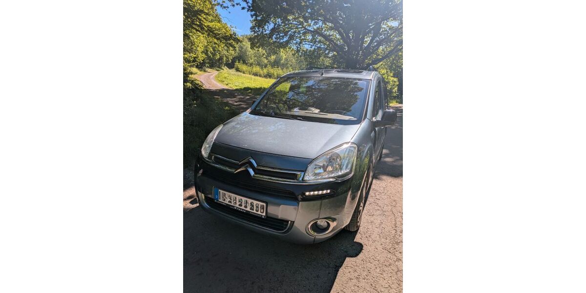 Citroen Berlingo 156.900 km 4.900 &euro; Sundern(Sauerland) 59846
