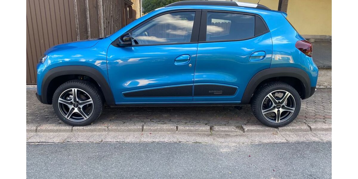 Dacia Spring 22.500 km 11.999 &euro; Olbernhau 09526