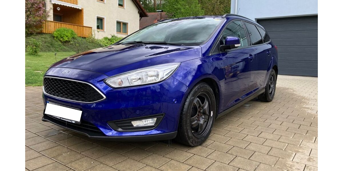 Ford Focus 93.000 km 9.000 &euro; Illschwang 92278