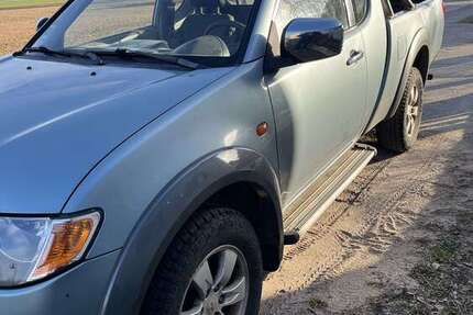Mitsubishi L200 233.000 km 5.799 &euro; Doberschütz 04838