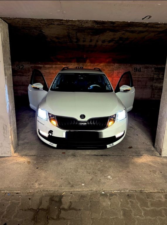 Skoda Octavia 171.000 km 11.500 € Karlsruhe 76189