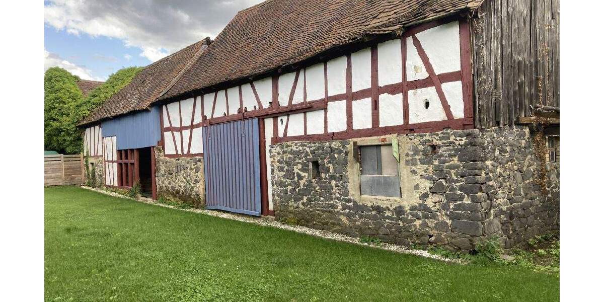 Einfamilienhaus Nidda Ober-Schmitten - 3 Zimmer, 104 m&sup2;, 140.000&euro; | Angebot:25771484