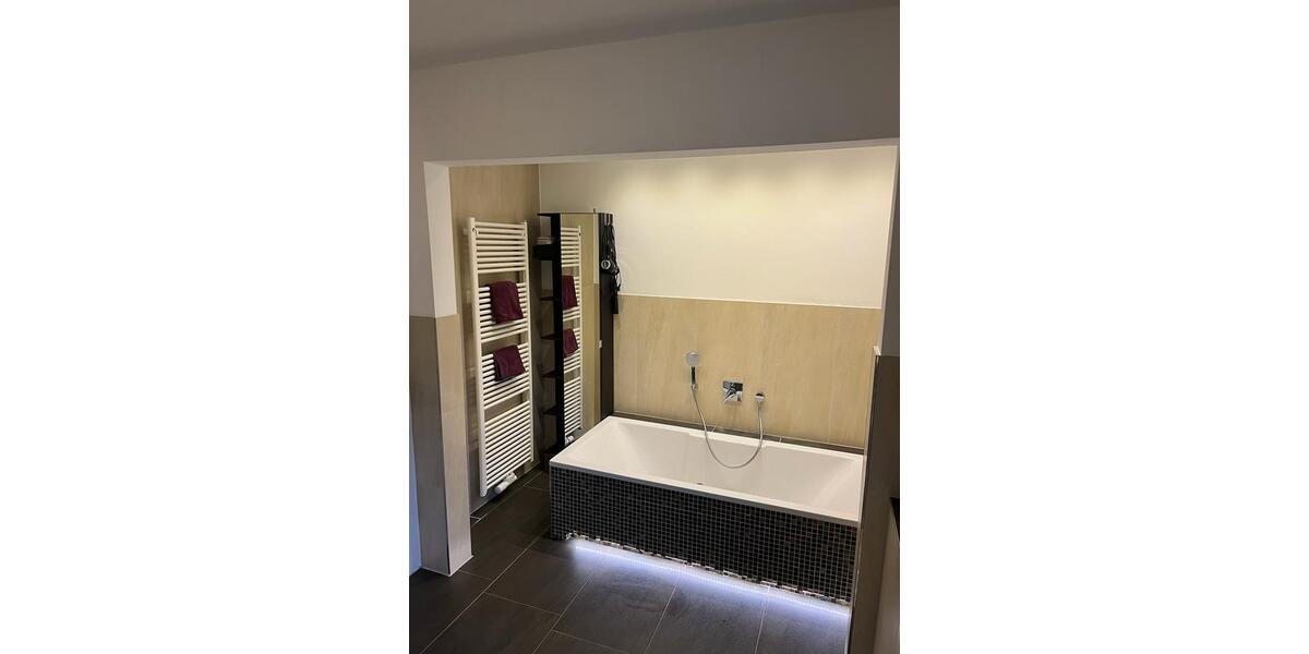 Einfamilienhaus Barmstedt - 11 Zimmer, 380 m&sup2;, 799.000&euro; | Angebot:26040232