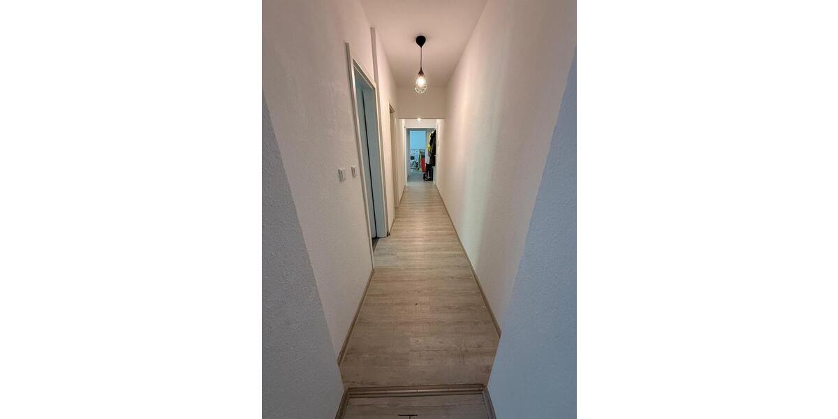 Etagenwohnung Velbert Langenberg - 4 Zimmer, 95 m&sup2;, 700&euro; | Angebot:25893203