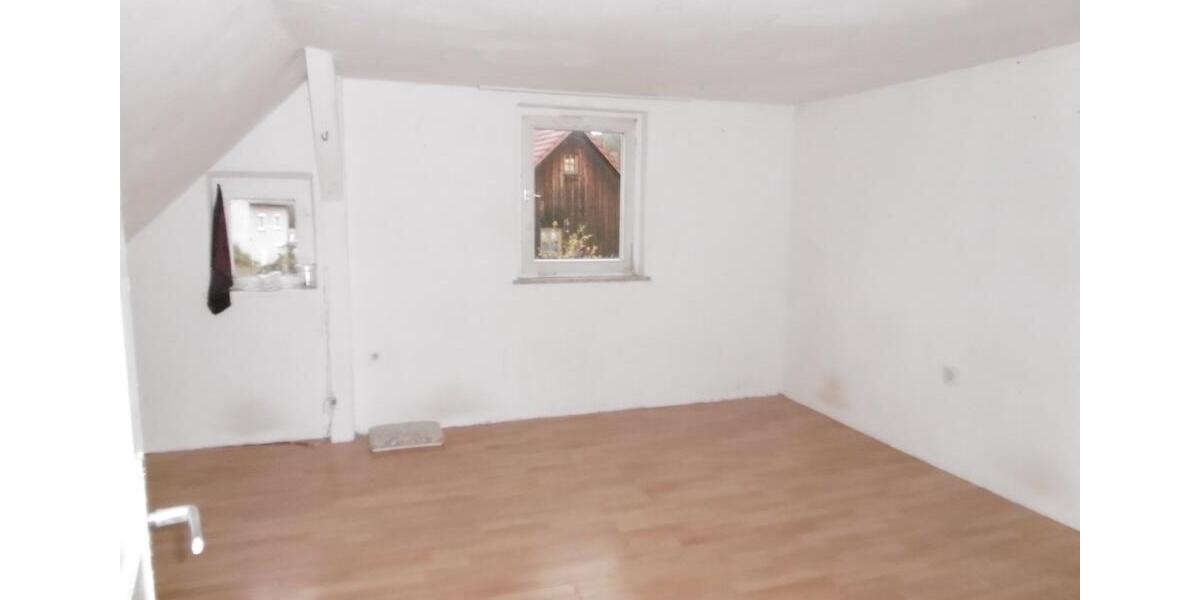 Einfamilienhaus Mainleus - 7 Zimmer, 165 m&sup2;, 186.000&euro; | Angebot:25948788