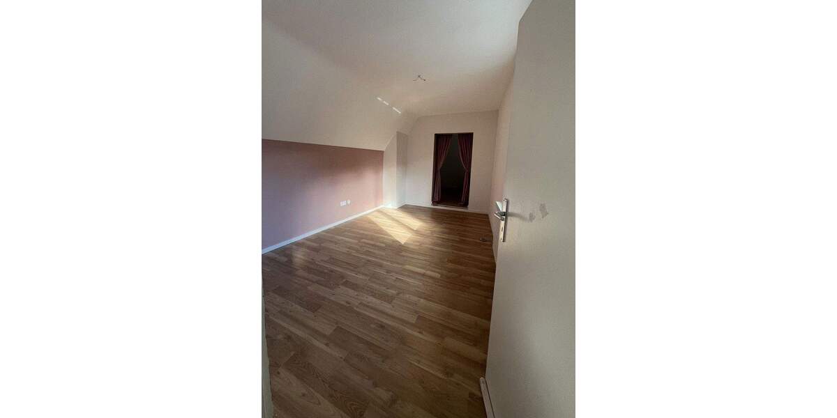 Mehrfamilienhaus, Wohnhaus Mutterstadt - 8 Zimmer, 250 m&sup2;, 770.000&euro; | Angebot:25659282