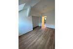 N-Glockenhof ! Neuwertige 5-ZW, 127 m², EBK, Laminat im 3.OG ohne Aufzug 5 zimmer