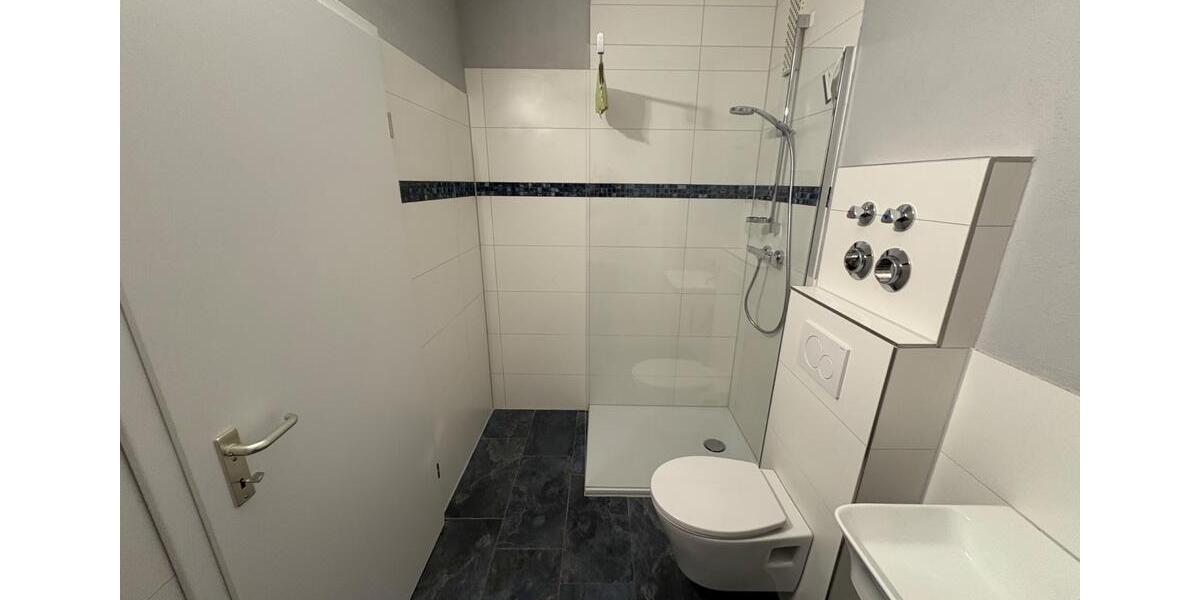 Penthouse, 2,5 Zi, 86 qm, Dachterrasse, befristet auf 2-3 Jahre 2.5 zimmer