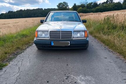 Mercedes-Benz 200 216.481 km 2.700 &euro; Haina (Kloster) 35114