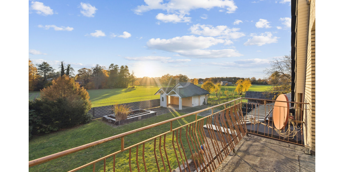 Gestaltungsmöglichkeiten ausschöpfen! ZFH mit fünf Garagen in Mettingen - Zweifamilienhaus Mettingen Mettingen | Angebot:23740596