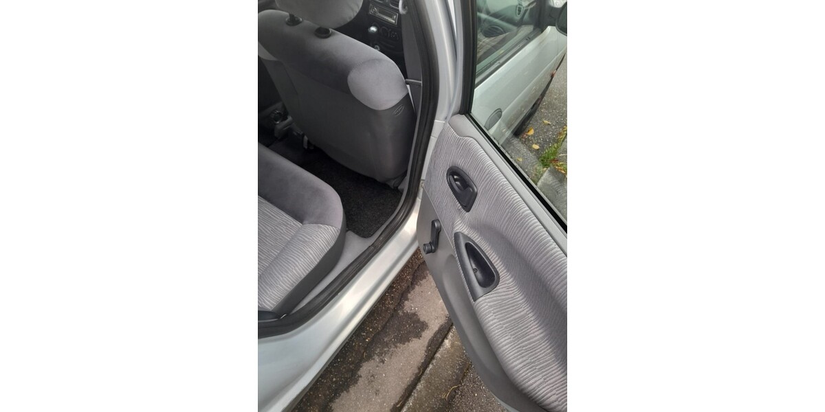 Renault Megane 127.430 km 1.200 &euro; Schwaikheim 71409