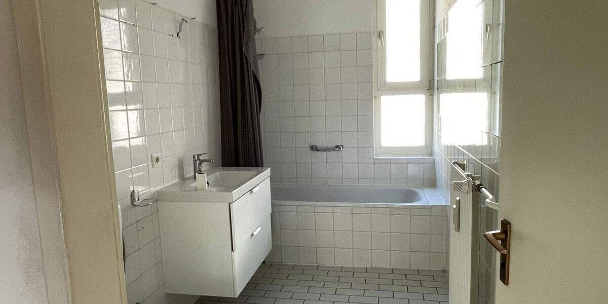 Etagenwohnung Berlin Spandau - 1 Zimmer, 63 m&sup2;, 590&euro; | Angebot:25614141