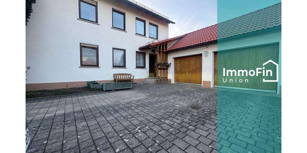 Etagenwohnung Neuenmarkt - 3.5 Zimmer, 83 m&sup2;, 700&euro; | Angebot:25170379