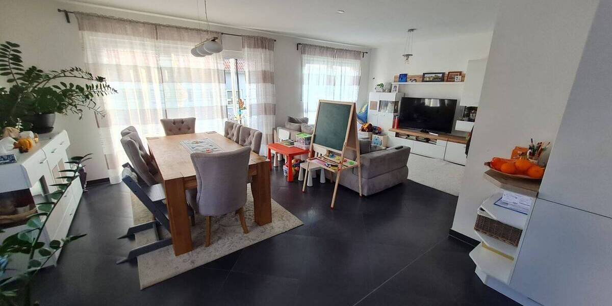 Etagenwohnung Schwabach Unterreichenbach - 3 Zimmer, 90 m&sup2;, 1.175&euro; | Angebot:26305994