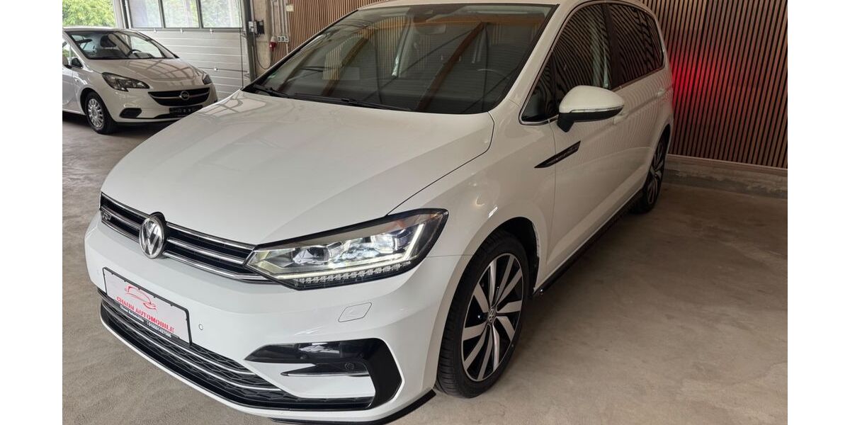 VW Touran 114.819 km 22.899 &euro; Horhausen 56593