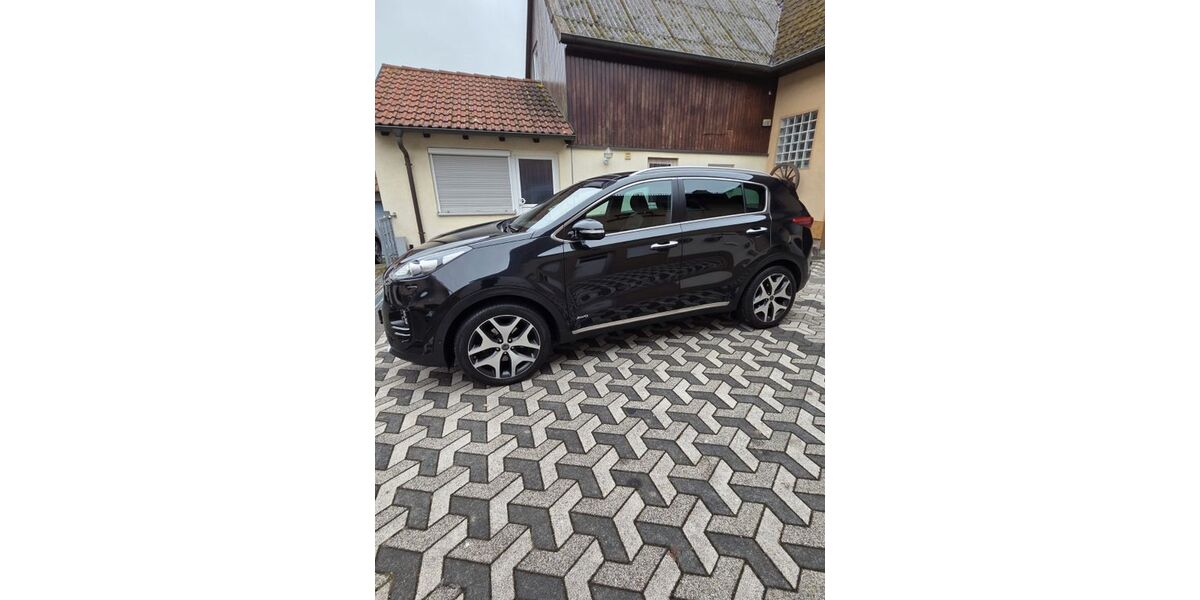 Kia Sportage 101.018 km 17.000 &euro; Fuchsstadt 97727