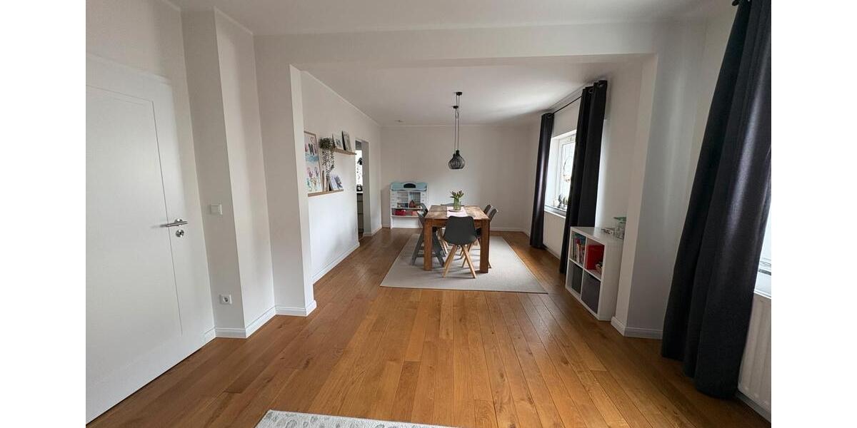 Einfamilienhaus Steinheim - 8 Zimmer, 175 m&sup2;, 265.000&euro; | Angebot:24833146