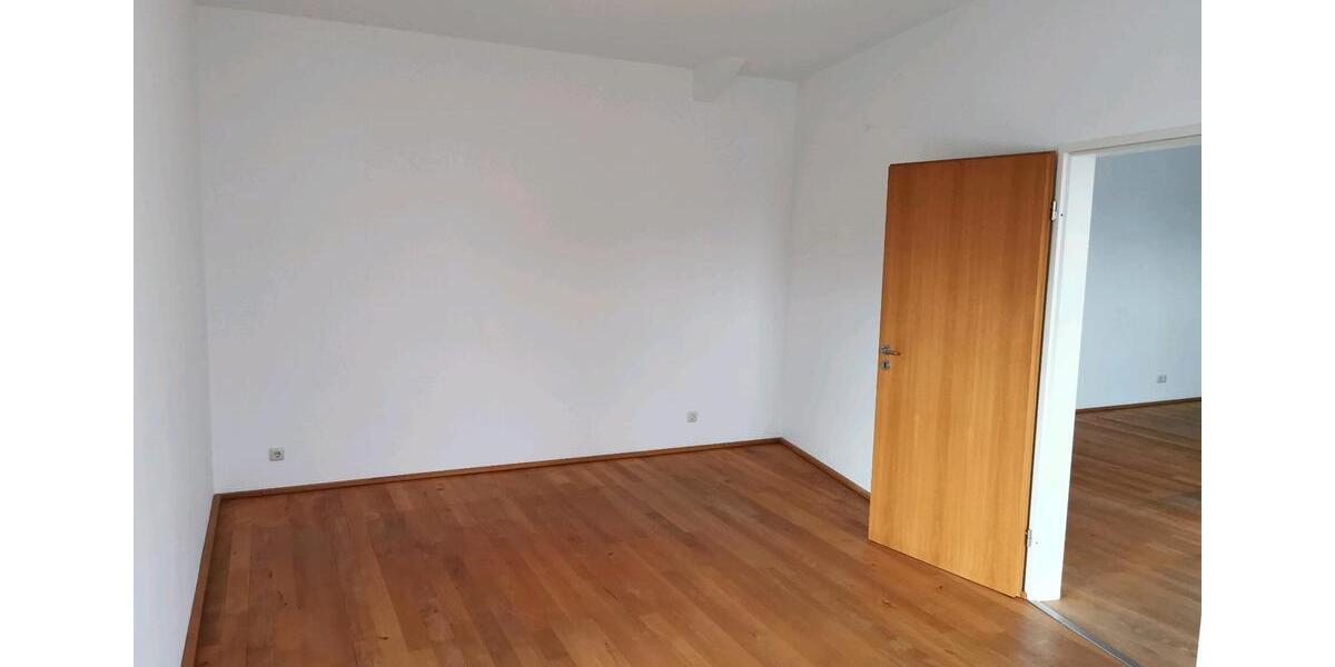 Etagenwohnung Wettenberg - 2.5 Zimmer, 74 m&sup2;, 329.000&euro; | Angebot:26398724