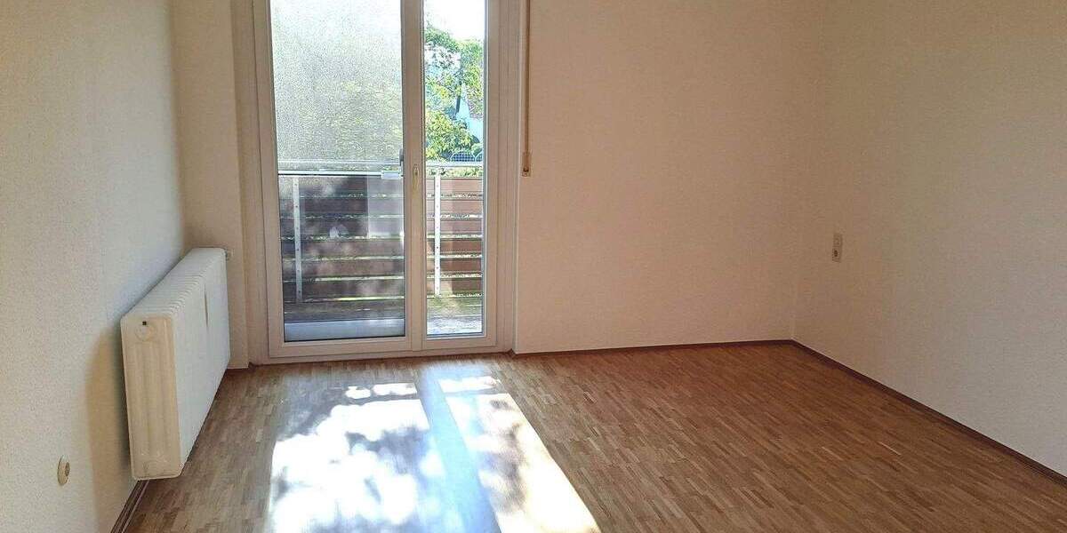 Sehr schöne 4-5-Zimmerwohnung mit großem Balkon in Kassel-Harleshausen 4 zimmer