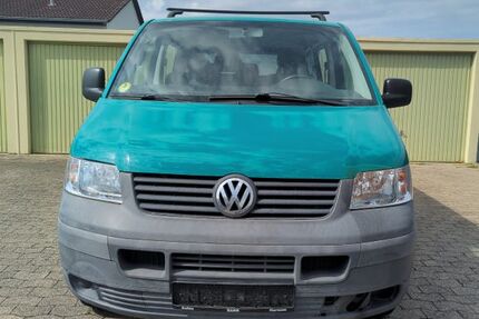 VW T5 Transporter 180.000 km 4.500 &euro; Harsum 31177