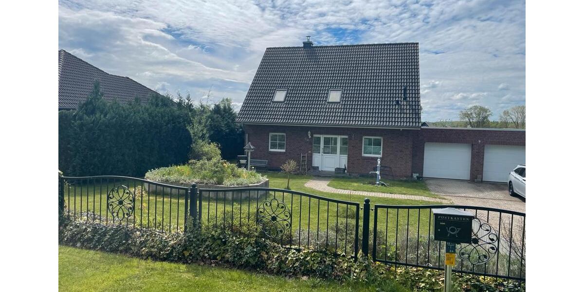 Einfamilienhaus Stavenhagen - 4 Zimmer, 140 m&sup2;, 389.000&euro; | Angebot:26626562