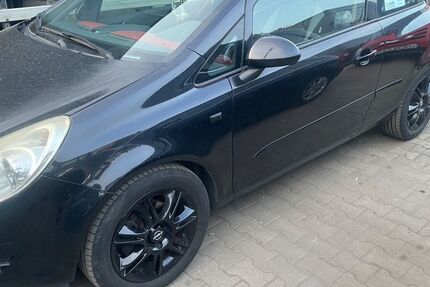 Opel Corsa 185.000 km 1.100 &euro; köln 51107