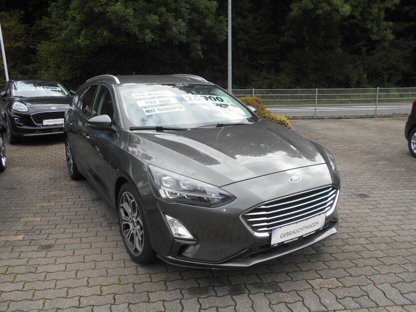 Ford Focus 52.000 km 20.490 € Niederbreitbach 56589