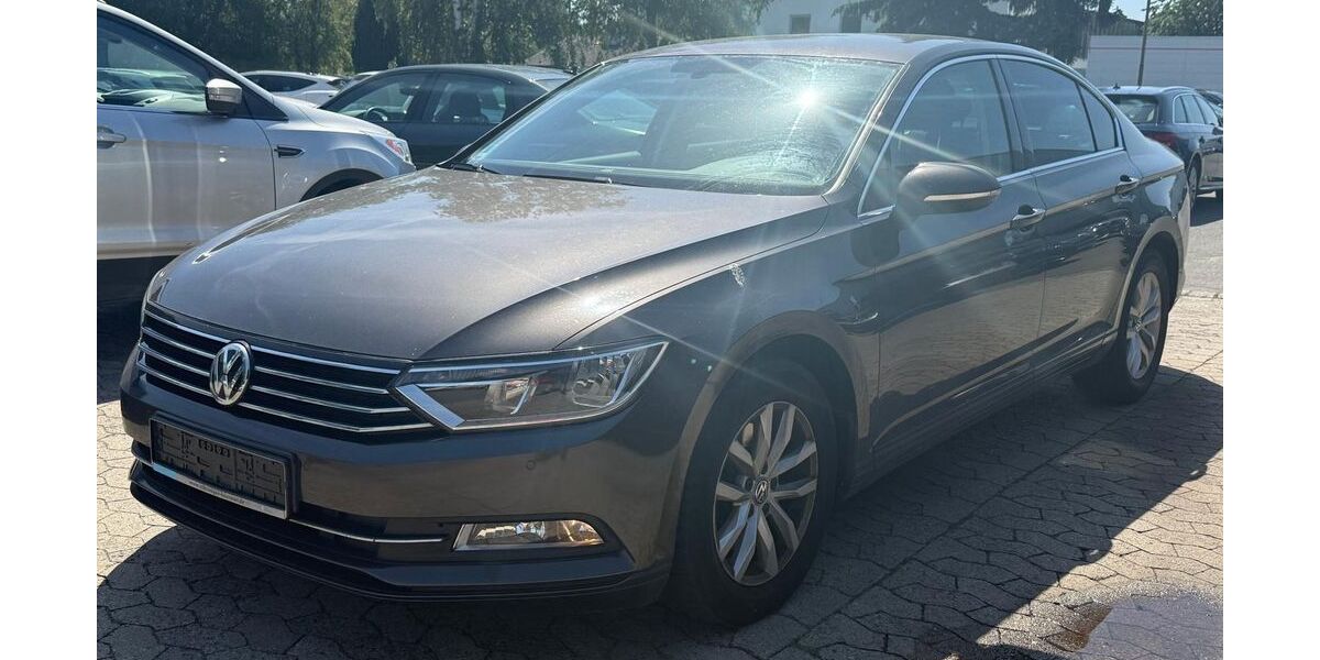VW Passat 87.498 km 13.990 &euro; Braunschweig 38122